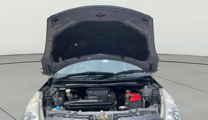 2017 Maruti Swift VXI O, Petrol, Manual, 66,153 km, Open Bonet