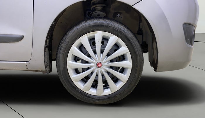 2015 Maruti Wagon R 1.0 VXI, Petrol, Manual, 52,479 km, Right Front Wheel