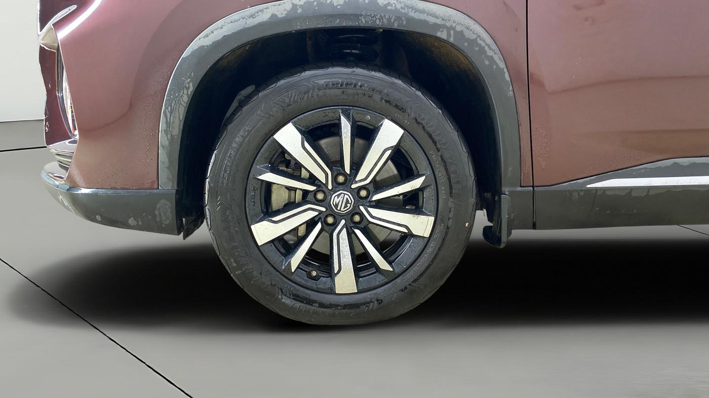 2020 MG HECTOR PLUS SHARP 1.5 PETROL TURBO DCT 6-STR, Petrol, Automatic, 42,072 km, Left Front Wheel