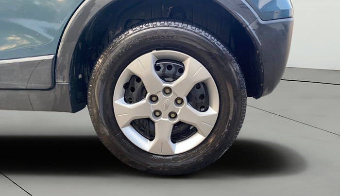 2020 Mahindra XUV300 W6 1.2 PETROL, Petrol, Manual, 57,600 km, Left Rear Wheel