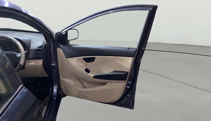 2016 Hyundai Eon ERA +, Petrol, Manual, 28,280 km, RHS Front Door