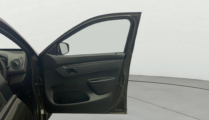 2017 Renault Kwid RXT 1.0, Petrol, Manual, 78,833 km, RHS Front Door