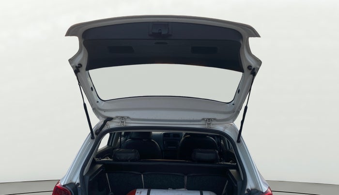 2019 Volkswagen Polo TRENDLINE 1.0L, CNG, Manual, 47,193 km, Boot Door Open