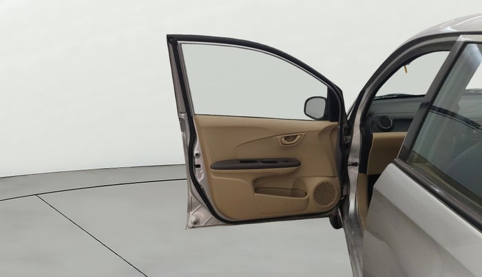 2013 Honda Amaze 1.2L I-VTEC S, Petrol, Manual, 1,22,458 km, LHS Front Door