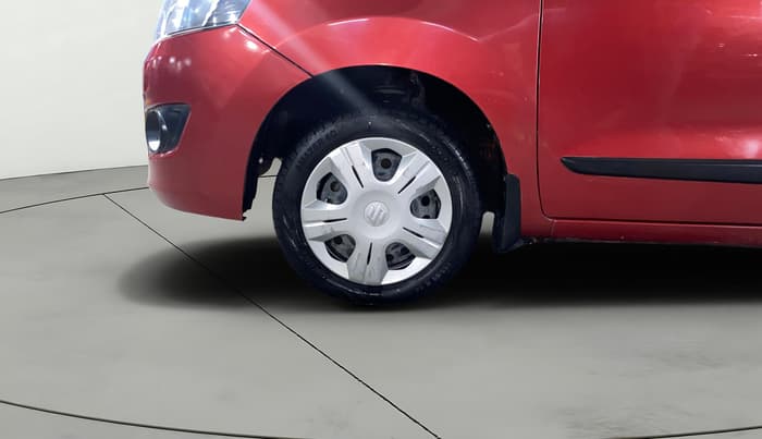 2018 Maruti Wagon R 1.0 VXI, Petrol, Manual, 31,059 km, Left Front Wheel