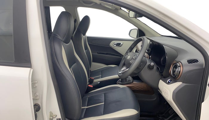 2023 Hyundai AURA SX 1.2 CNG, CNG, Manual, 31,834 km, Right Side Front Door Cabin