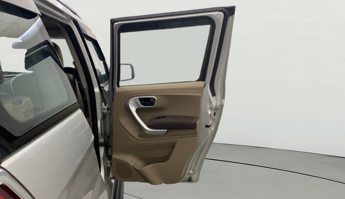 2015 Mahindra TUV300 T8, Diesel, Manual, 51,720 km, RHS Rear Door