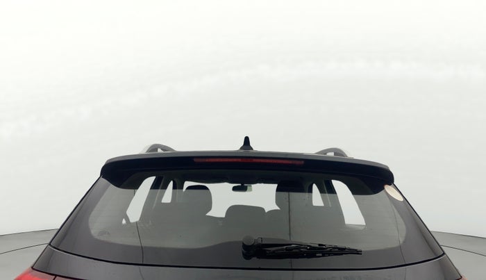 2022 Skoda KUSHAQ AMBITION 1.0L TSI MT, Petrol, Manual, 32,356 km, Rear Windshield