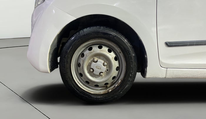 2018 Hyundai Eon D-LITE+, Petrol, Manual, 57,217 km, Left Front Wheel