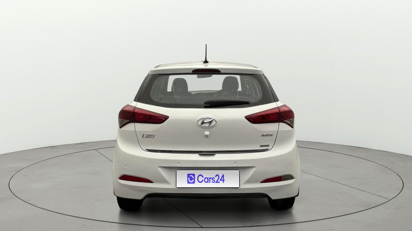 2015 Hyundai Elite i20 ASTA 1.2, Petrol, Manual, 1,08,297 km, Back/Rear