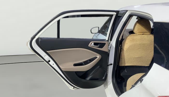 2019 Hyundai Elite i20 SPORTZ PLUS 1.2, Petrol, Manual, 1,35,371 km, LHS Rear Door