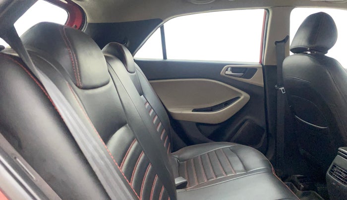 2018 Hyundai Elite i20 ASTA 1.2, Petrol, Manual, 1,20,633 km, Right Side Rear Door Cabin
