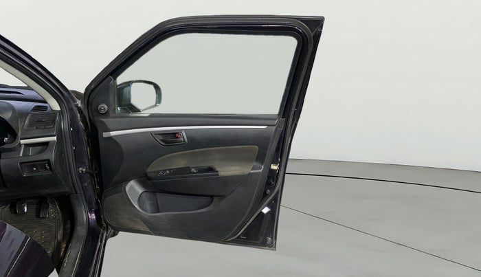 2016 Maruti Swift LXI (O), Petrol, Manual, 67,639 km, RHS Front Door