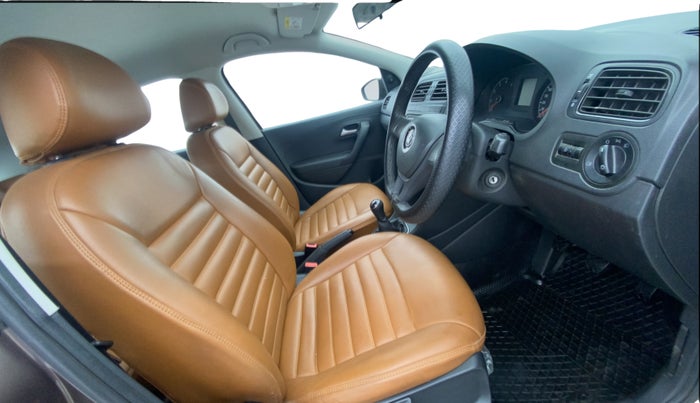 2020 Volkswagen Polo TRENDLINE 1.0L, Petrol, Manual, 34,663 km, Right Side Front Door Cabin