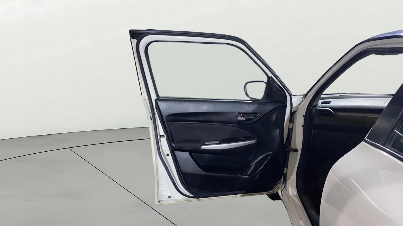 2023 Maruti Swift ZXI PLUS AMT DUAL TONE, Petrol, Automatic, 58,445 km, LHS Front Door