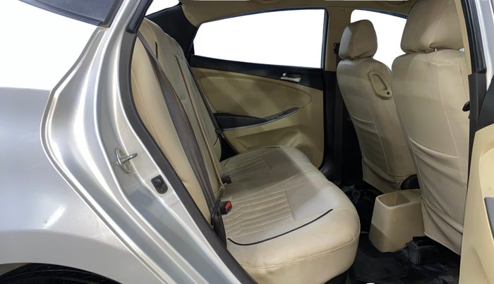 2016 Hyundai Verna 1.4 VTVT, Petrol, Manual, 1,23,771 km, Right Side Rear Door Cabin