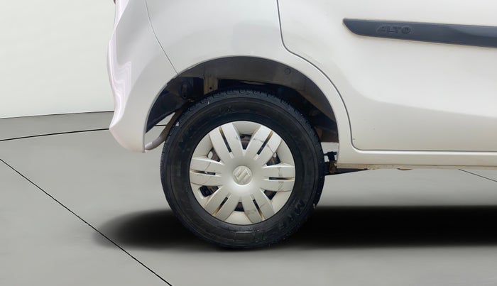 2017 Maruti Alto 800 VXI, Petrol, Manual, 1,00,241 km, Right Rear Wheel