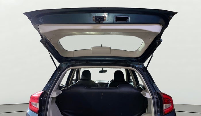 2022 Mahindra XUV300 W6 1.5 DIESEL AMT, Diesel, Automatic, 91,756 km, Boot Door Open