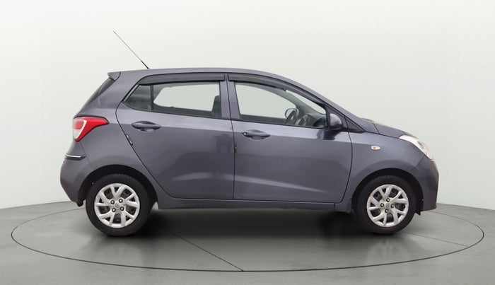 2017 Hyundai Grand i10 MAGNA AT 1.2 KAPPA VTVT, Petrol, Automatic, 38,740 km, Right Side View