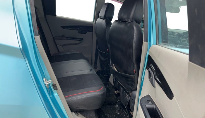 2015 Mahindra Kuv100 K8 5 STR, Petrol, Manual, 37,128 km, Right Side Rear Door Cabin