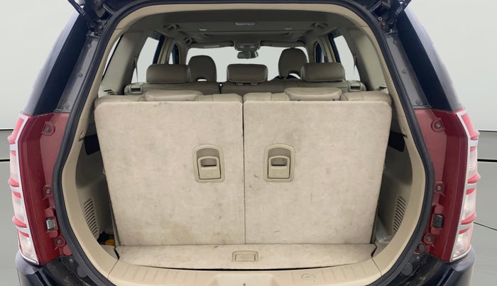 2015 Mahindra XUV500 W10, Diesel, Manual, 50,127 km, Boot Open Zoomed View