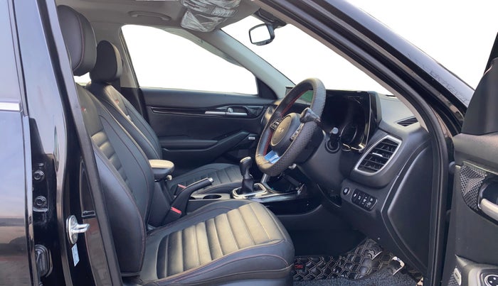 2022 KIA SELTOS GTX PLUS 1.4, Petrol, Manual, 40,260 km, Right Side Front Door Cabin