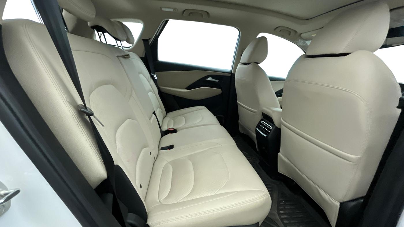 2024 MG HECTOR SHARP PRO 1.5 TURBO MT PETROL, Petrol, Manual, 12,845 km, Right Side Rear Door Cabin