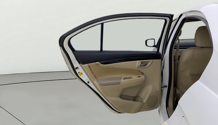 2016 Maruti Ciaz VDI+ SHVS, Diesel, Manual, 92,613 km, LHS Rear Door