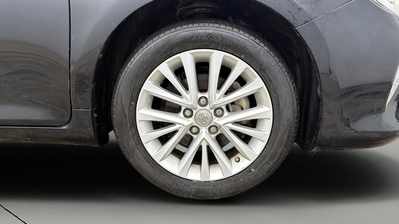 2017 Toyota Camry HYBRID, Hybrid, Automatic, 89,553 km, Right Front Wheel