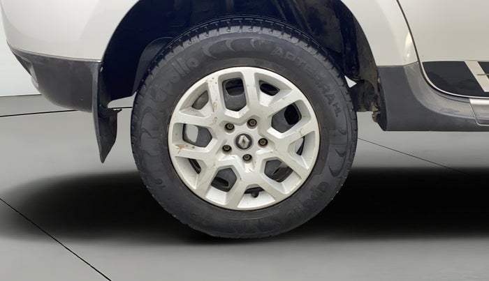 2017 Renault Duster RXL PETROL, Petrol, Manual, 42,528 km, Right Rear Wheel