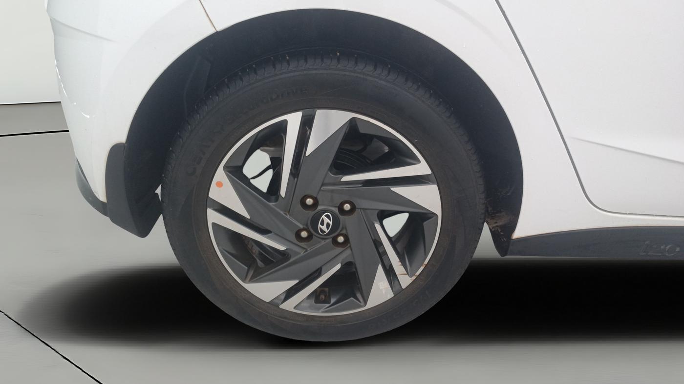 2022 Hyundai NEW I20 ASTA 1.2 MT, Petrol, Manual, 43,102 km, Right Rear Wheel