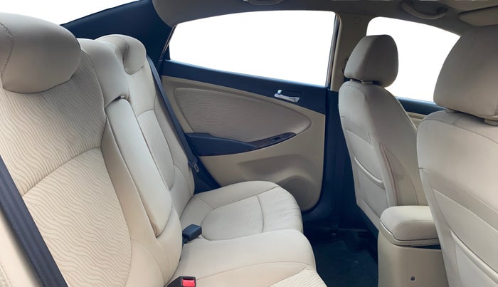 2012 Hyundai Verna FLUIDIC 1.6 VTVT EX, Petrol, Manual, 37,666 km, Right Side Rear Door Cabin