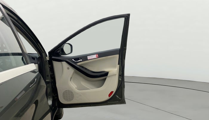 2022 Tata NEXON XZA PLUS DIESEL, Diesel, Automatic, 39,233 km, RHS Front Door