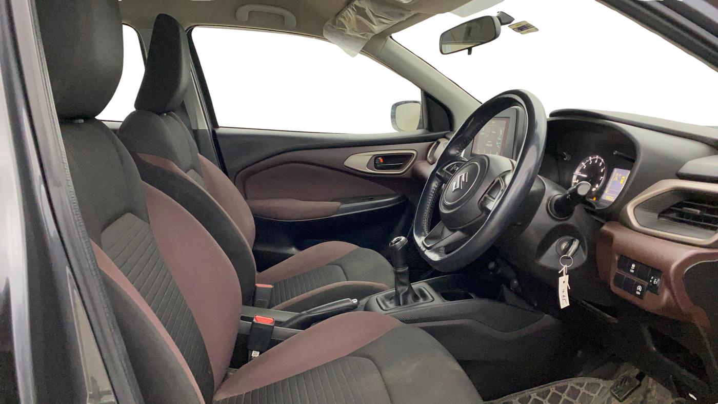 2023 Maruti FRONX DELTA PLUS 1.2MT, Petrol, Manual, 46,621 km, Right Side Front Door Cabin
