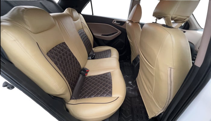 2018 Hyundai Elite i20 SPORTZ 1.2, Petrol, Manual, 57,894 km, Right Side Rear Door Cabin