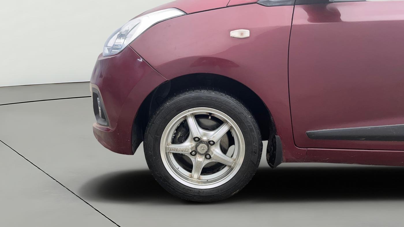 2014 Hyundai Grand i10 MAGNA 1.2 KAPPA VTVT, Petrol, Manual, 1,01,713 km, Left Front Wheel