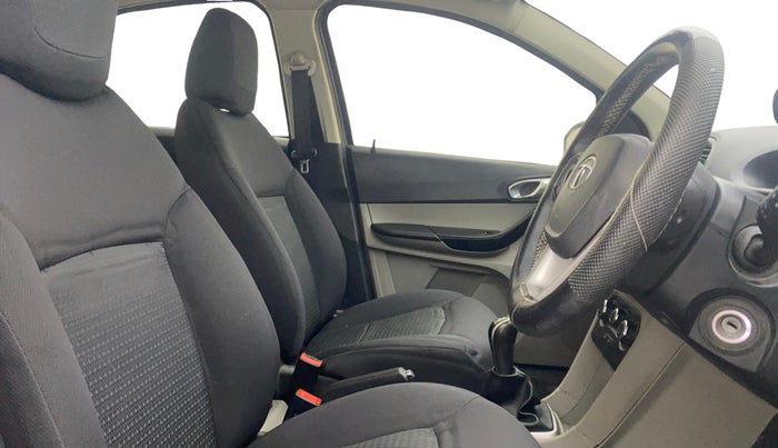 2016 Tata Tiago XZ PETROL, Petrol, Manual, 1,25,966 km, Right Side Front Door Cabin