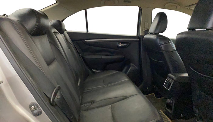 2016 Maruti Ciaz ZXI+ RS, Petrol, Manual, 76,161 km, Right Side Rear Door Cabin