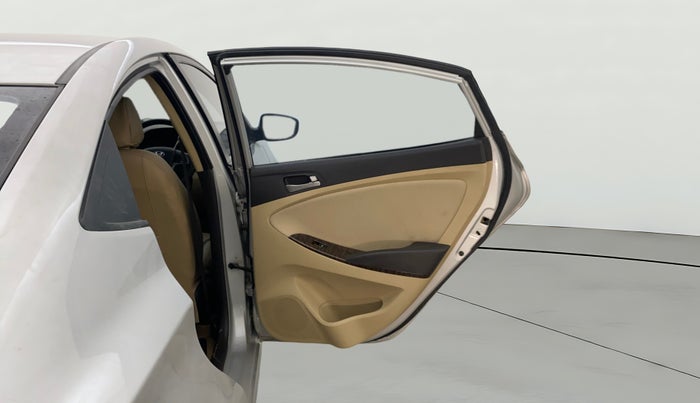 2016 Hyundai Verna 1.6 VTVT SX, Petrol, Manual, 38,980 km, RHS Rear Door