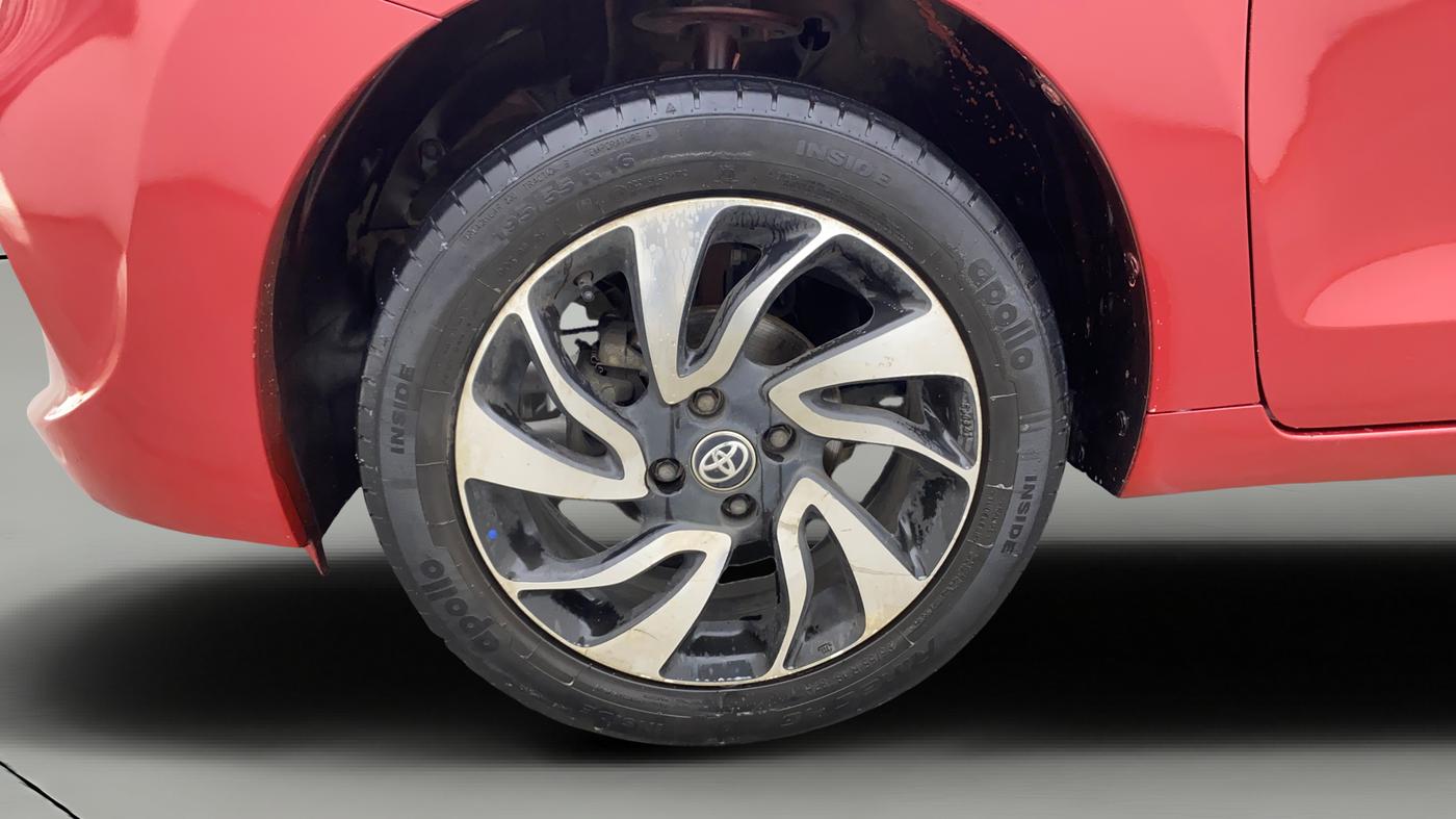2021 Toyota Glanza G, Petrol, Manual, 40,895 km, Left Front Wheel
