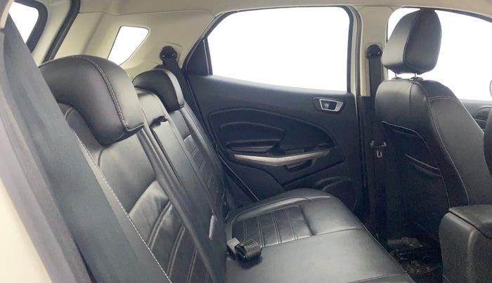 2019 Ford Ecosport TITANIUM + 1.5L DIESEL, Diesel, Manual, 66,861 km, Right Side Rear Door Cabin