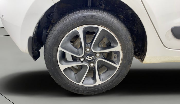 2018 Hyundai Grand i10 SPORTZ (O) AT 1.2 KAPPA VTVT, Petrol, Automatic, 20,824 km, Right Rear Wheel