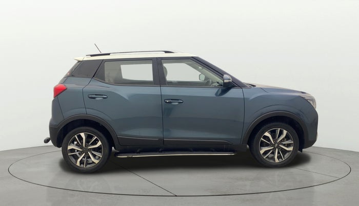 2019 Mahindra XUV300 W8 (O) 1.5 DIESEL, Diesel, Manual, 46,536 km, Right Side View