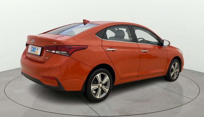 2018 Hyundai Verna 1.6 VTVT SX (O) AT, Petrol, Automatic, 30,228 km, Right Back Diagonal