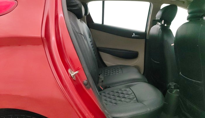 2014 Hyundai i20 SPORTZ 1.2, Petrol, Manual, 50,593 km, Right Side Rear Door Cabin