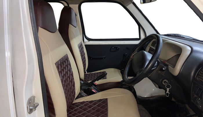 2018 Maruti Eeco 5 STR WITH A/C+HTR, CNG, Manual, 84,069 km, Right Side Front Door Cabin