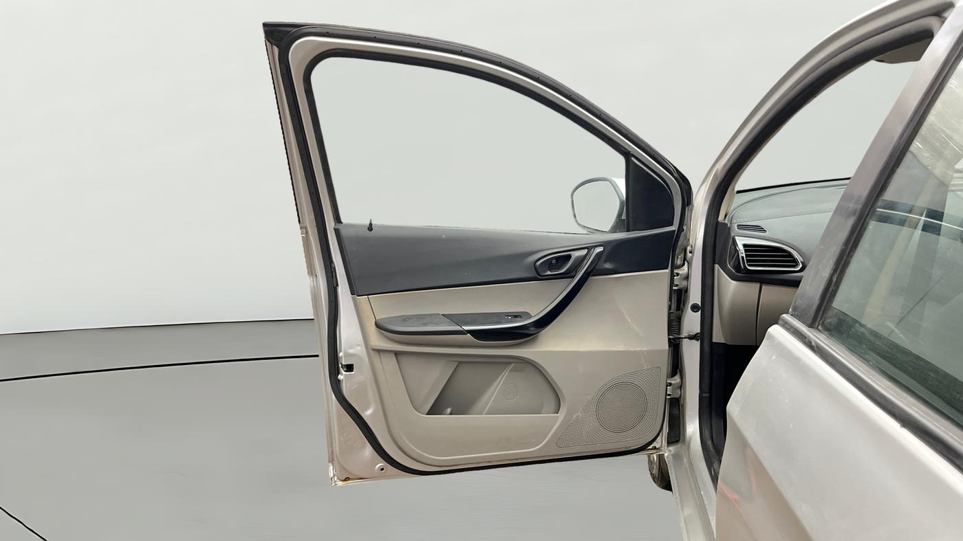 2017 Tata Tiago XZA PETROL, Petrol, Automatic, 73,472 km, LHS Front Door