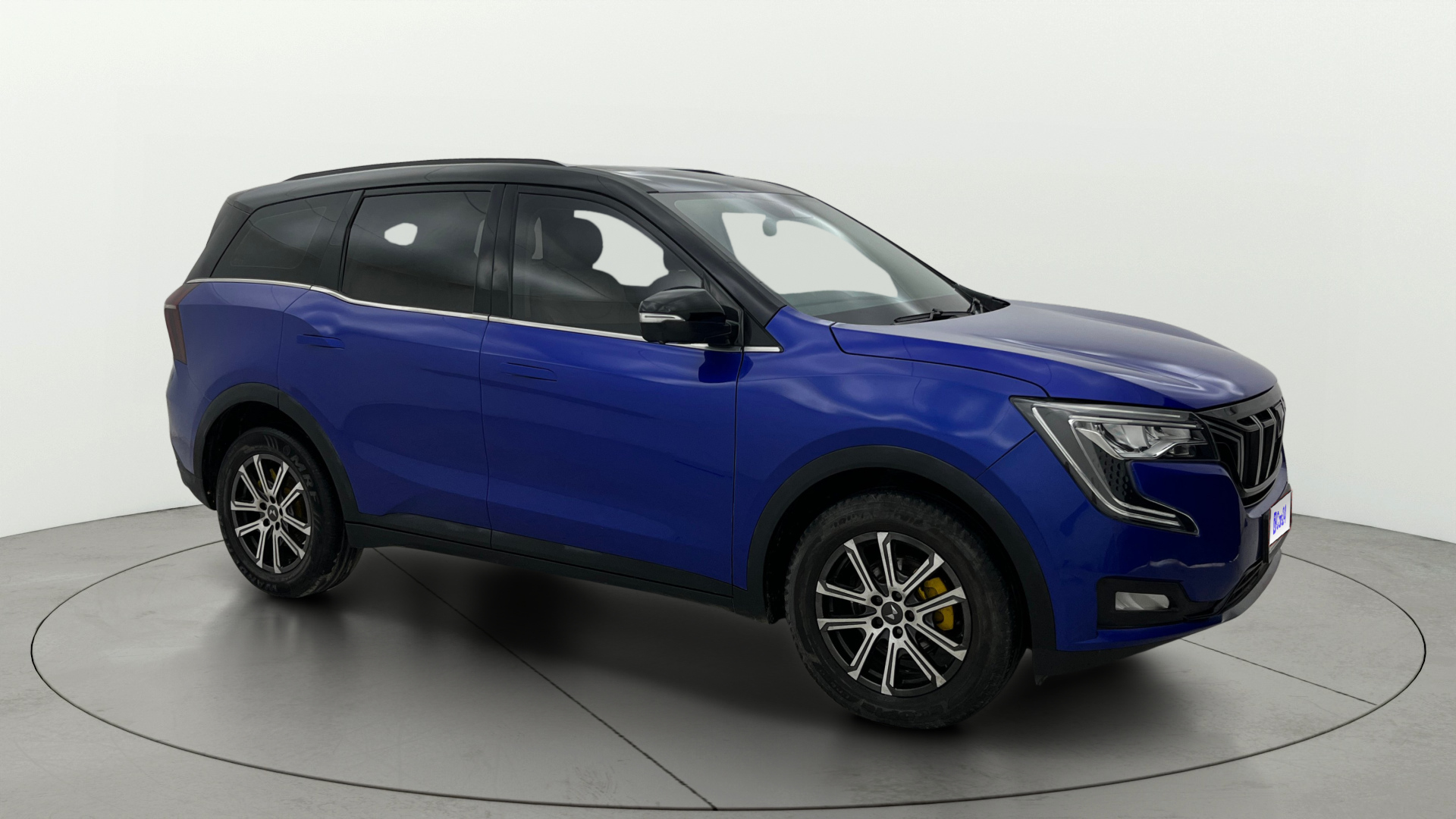 2023 Mahindra XUV700 2021-2026 AX 7 LUXURY P AT 7 STR 2023 Mahindra XUV700 2021-2026 AX 7 LUXURY P AT 7 STR