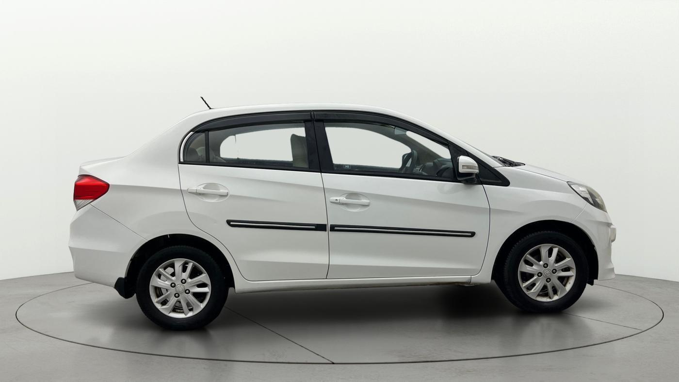 2014 Honda Amaze 1.5L I-DTEC VX, Diesel, Manual, 50,237 km, Right Side View