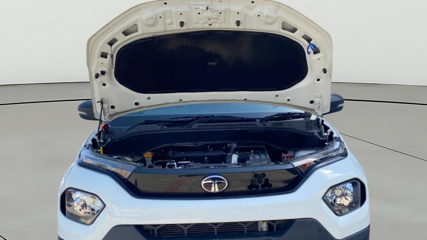 2024 Tata PUNCH PURE MT, Petrol, Manual, 5,461 km, Open Bonet